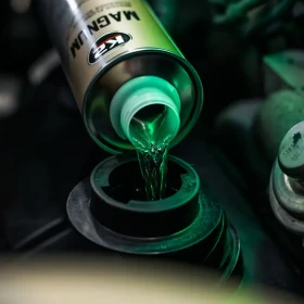 Preplach motora automobilu