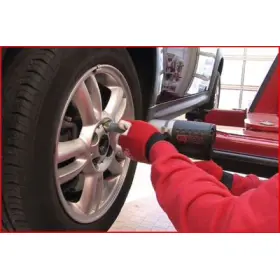 Rázové uťahovačky