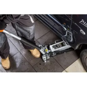 Vybavenie dielne servisu