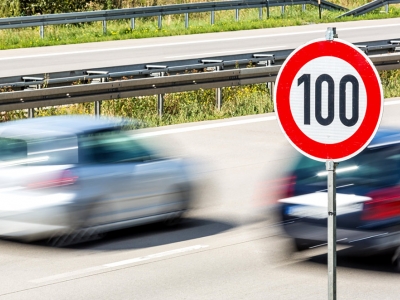 breaking-down-the-methods-behind-how-speed-limits-regulate-our-road-travel-6209ec63a0190.jpg